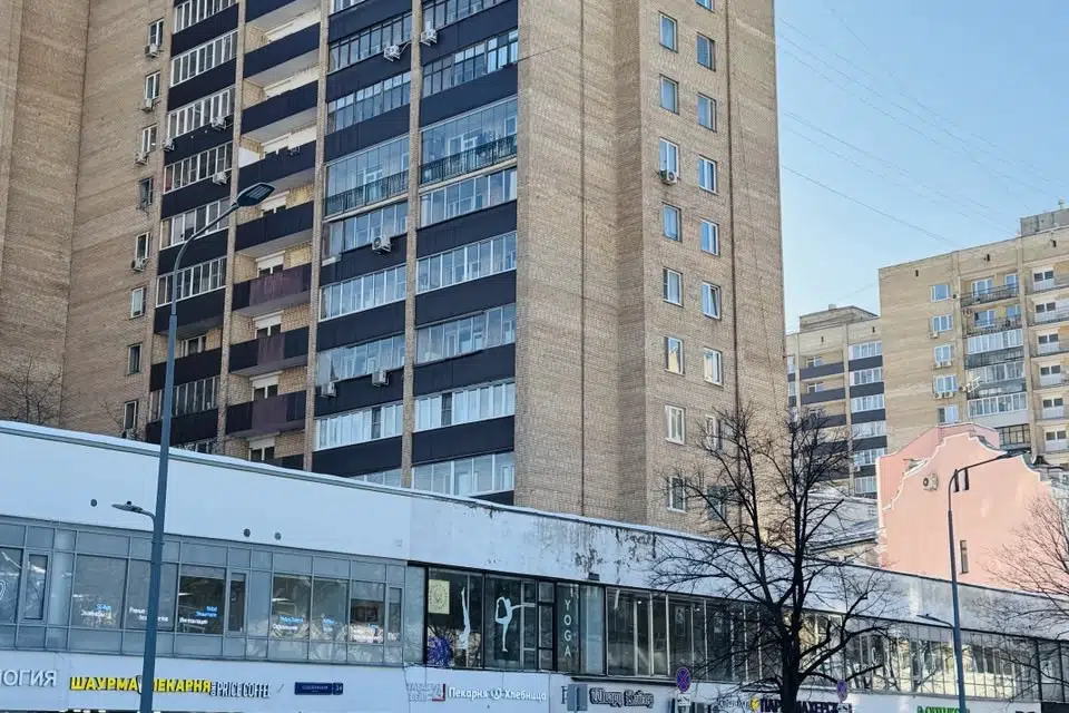 Продаётся 3-комнатная квартира, 70.5 м²