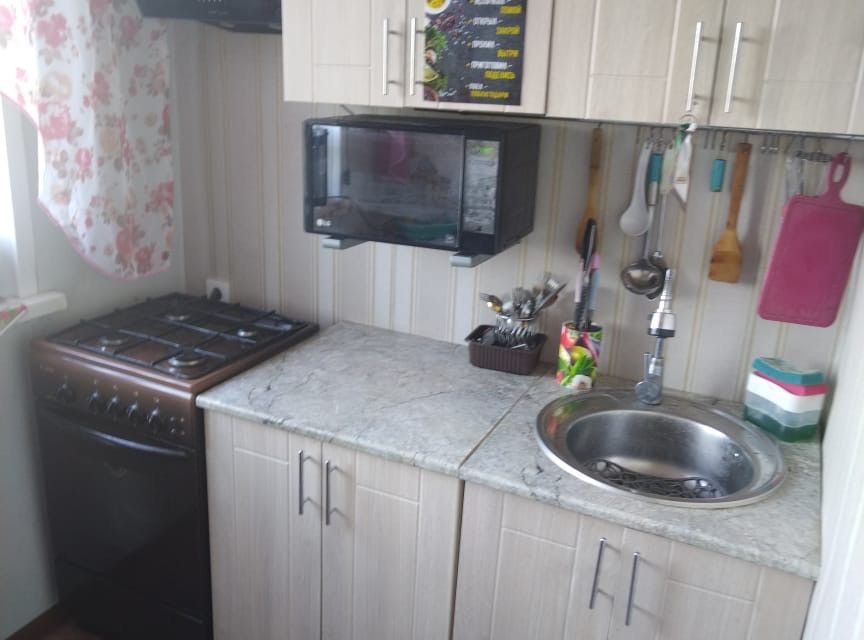Продаётся 3-комнатная квартира, 57.9 м²