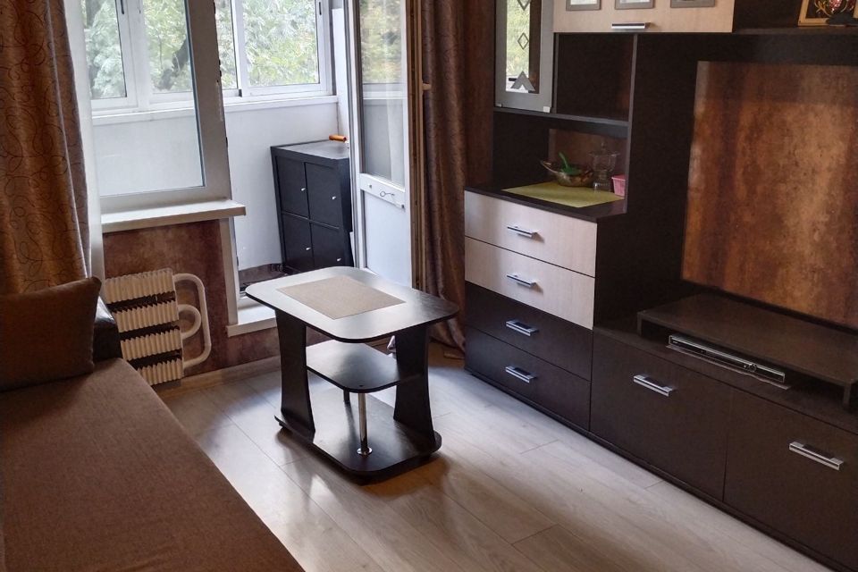 Продаётся комната в 3-комн. квартире, 14.4 м²