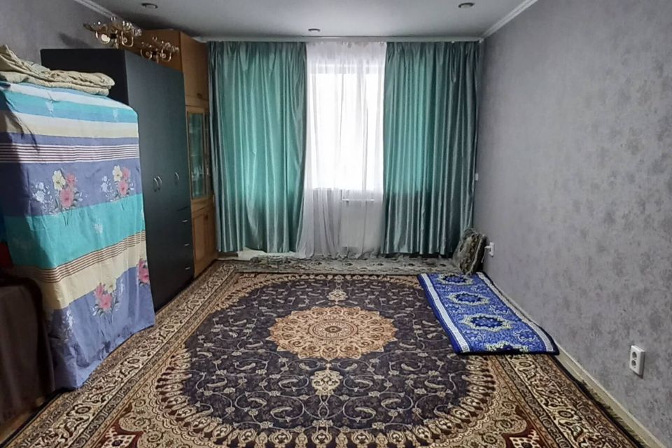 Продаётся 1-комнатная квартира, 42.1 м²