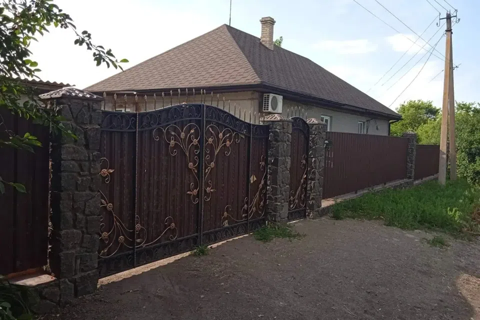Продаётся 1-этажный дом, 100 м²