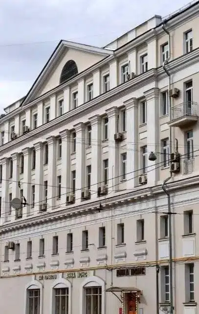 Продаётся 3-комнатная квартира, 119.2 м²