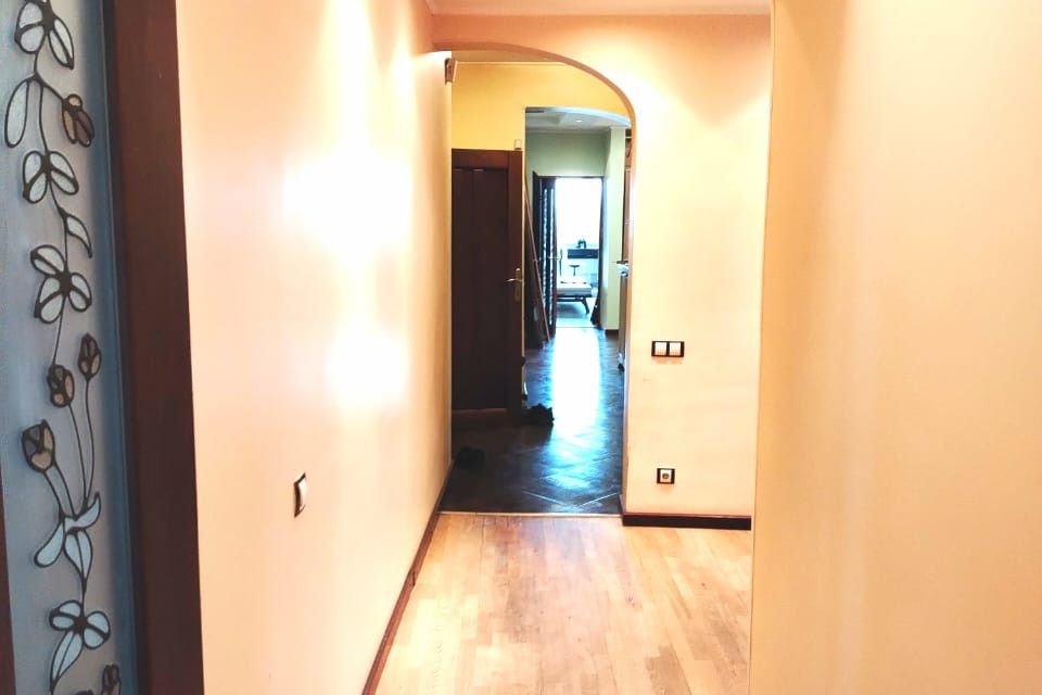 Продаётся 3-комнатная квартира, 99 м²