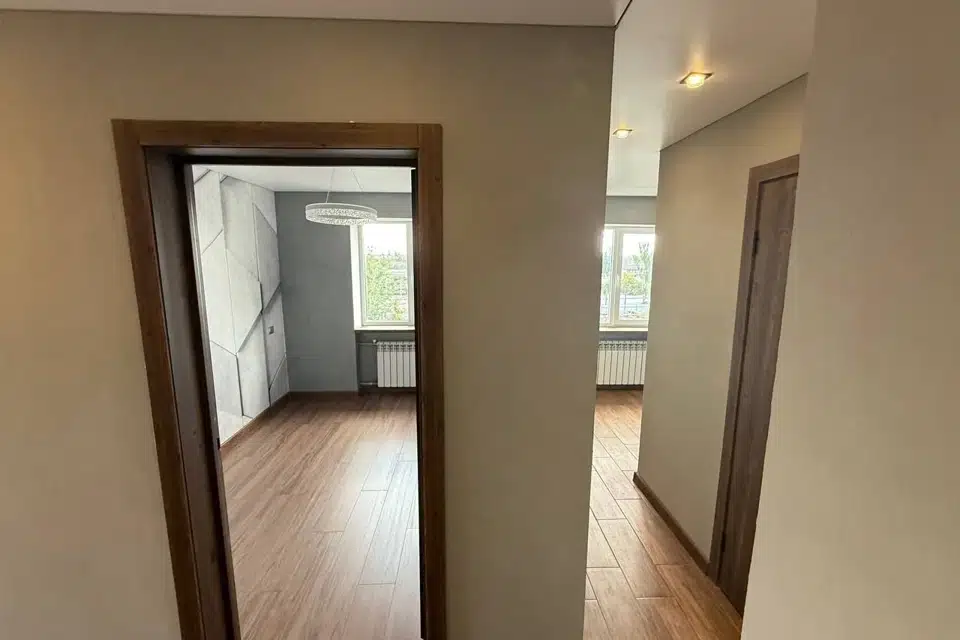 Продаётся 3-комнатная квартира, 50.3 м²