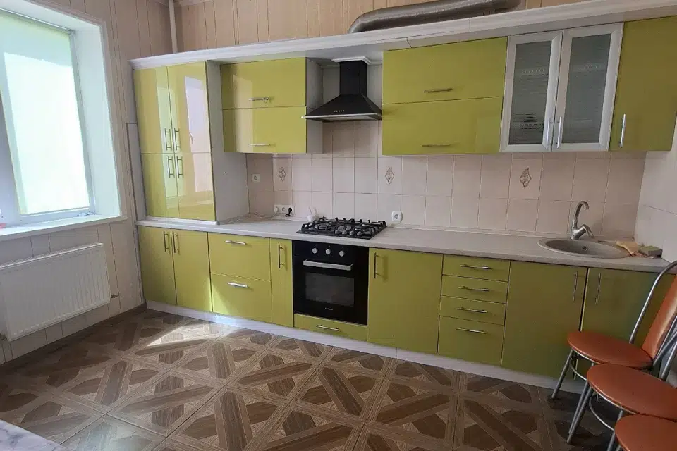 Продаётся 3-комнатная квартира, 103 м²