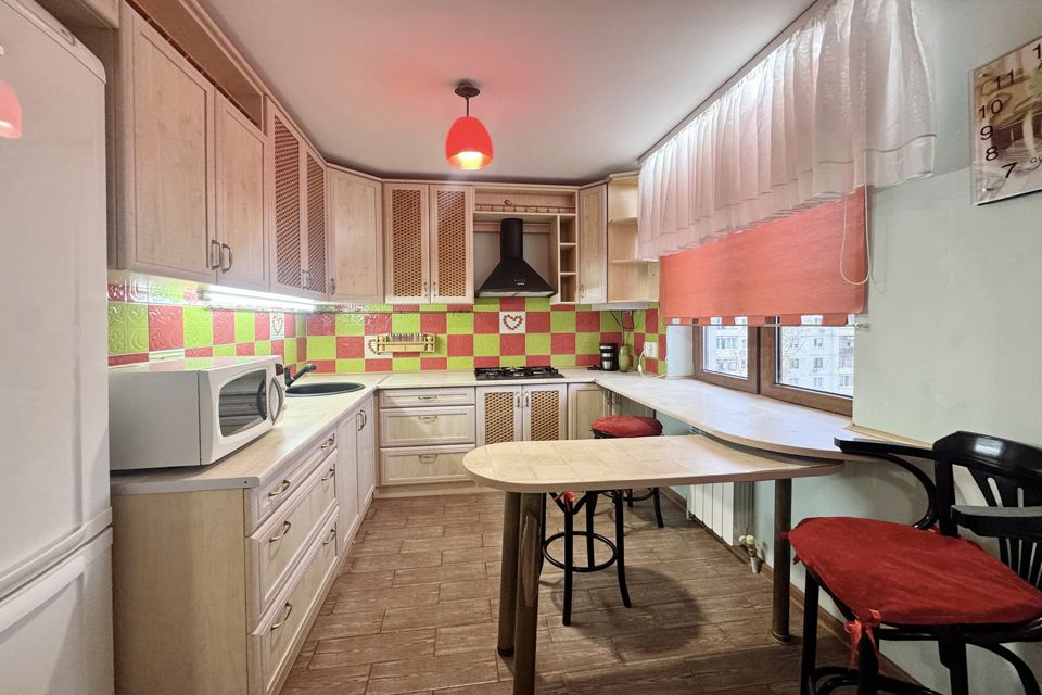 Продаётся 2-комнатная квартира, 56 м²