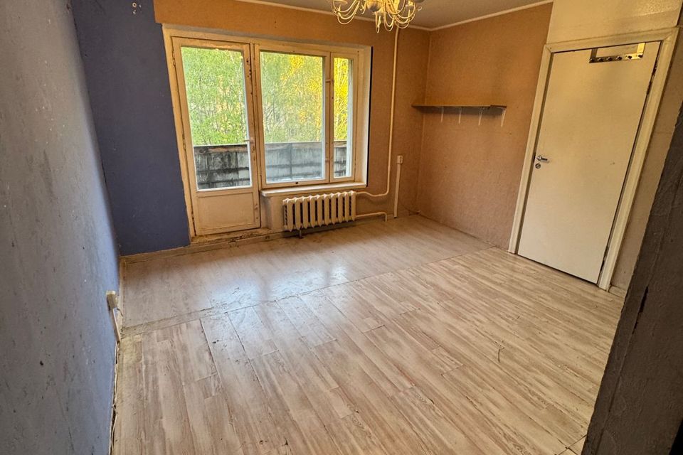 Продаётся 2 комнаты в 3-комн. квартире, 25 м²