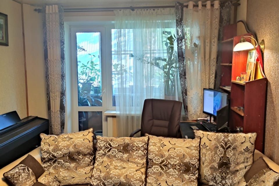 Продаётся 3-комнатная квартира, 61.9 м²