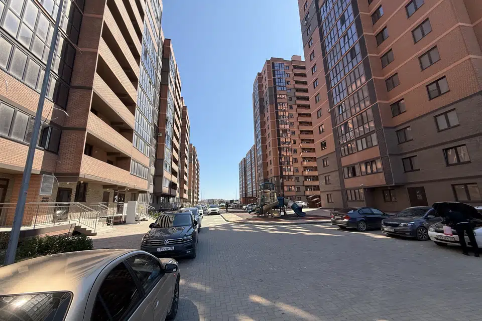 Продаётся 1-комнатная квартира, 40.6 м²
