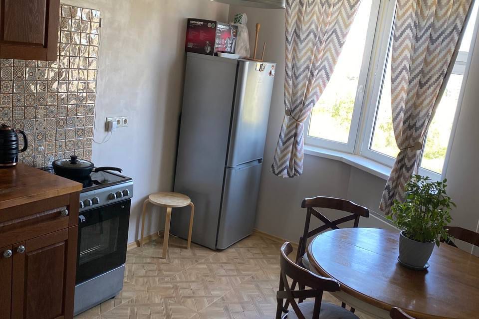 Продаётся 1-комнатная квартира, 38 м²