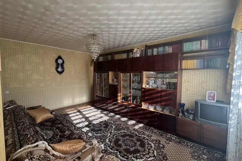 Продаётся 3-комнатная квартира, 55.7 м²