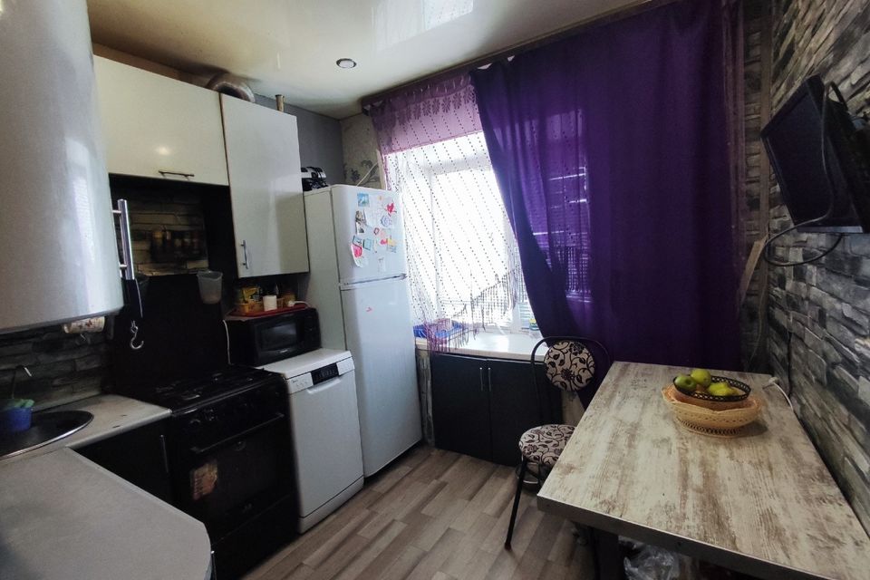 Продаётся 2-комнатная квартира, 42.7 м²