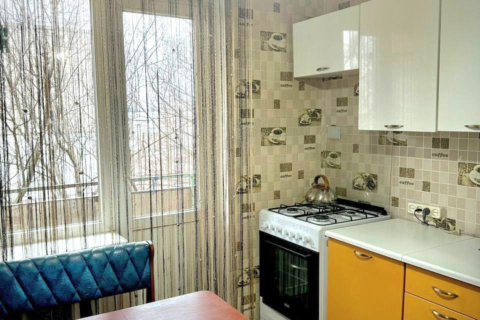 Продаётся 3-комнатная квартира, 69.8 м²