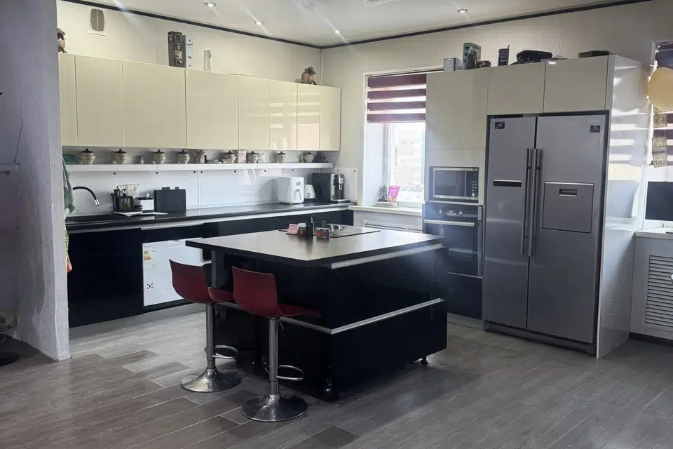 Продаётся 4-комнатная квартира, 88 м²