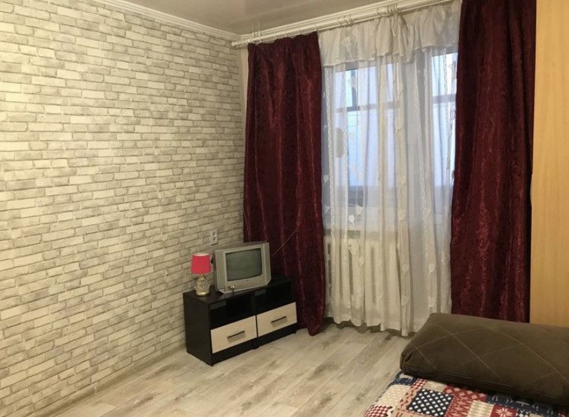 Продаётся 2-комнатная квартира, 42.2 м²