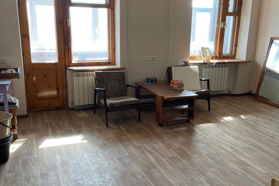 Продаётся 3-комнатная квартира, 74 м²