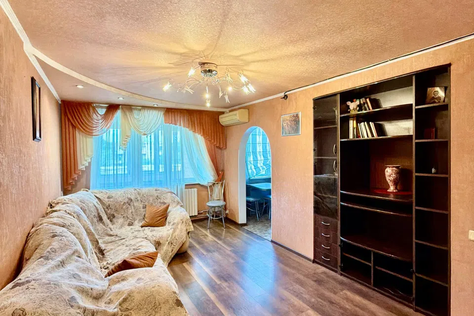 Продаётся 3-комнатная квартира, 57.1 м²