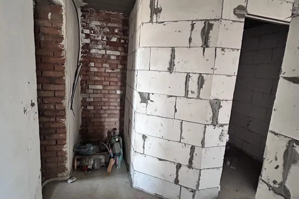 Продаётся 4-комнатная квартира, 61.9 м²