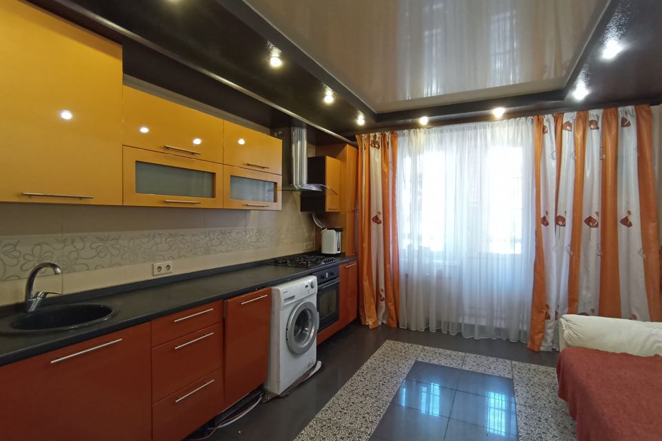 Продаётся 3-комнатная квартира, 97.5 м²