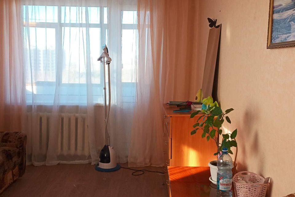 Продаётся 3-комнатная квартира, 57.3 м²