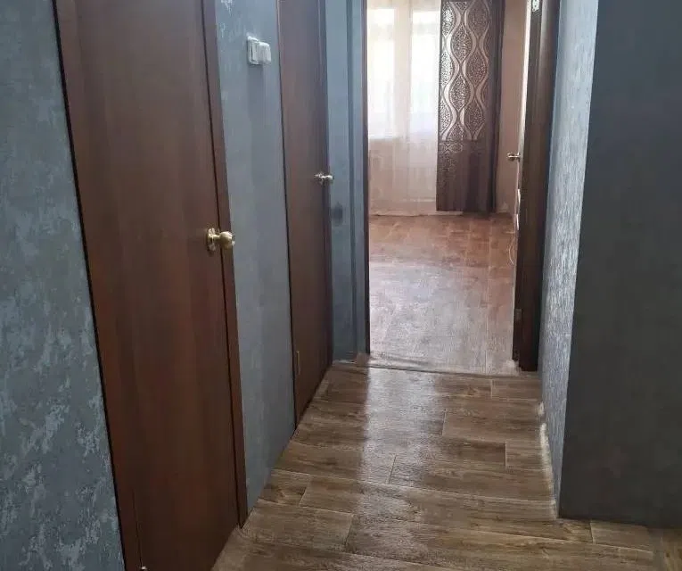 Продаётся 3-комнатная квартира, 70.4 м²
