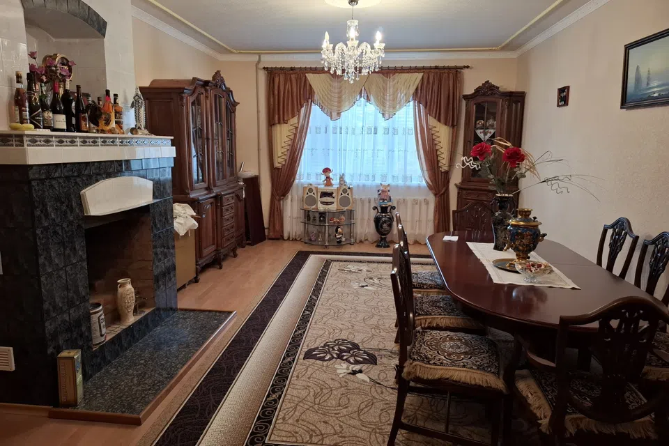 Продаётся 2-этажный дом, 312 м²