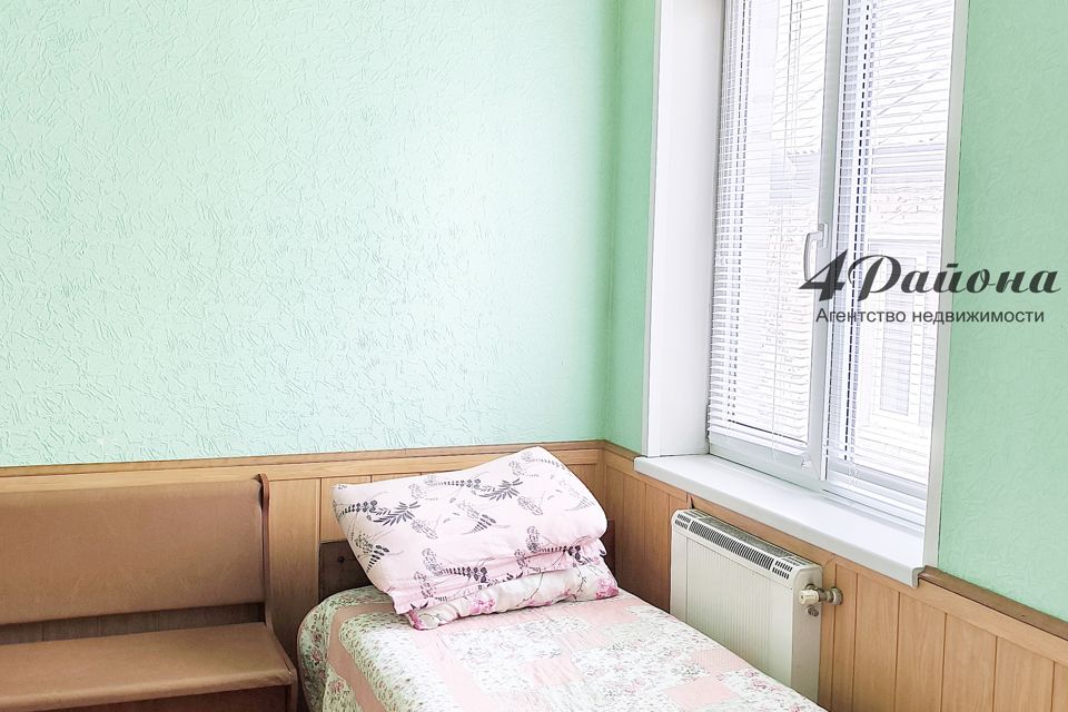 Продаётся 2-этажный дом, 170 м²