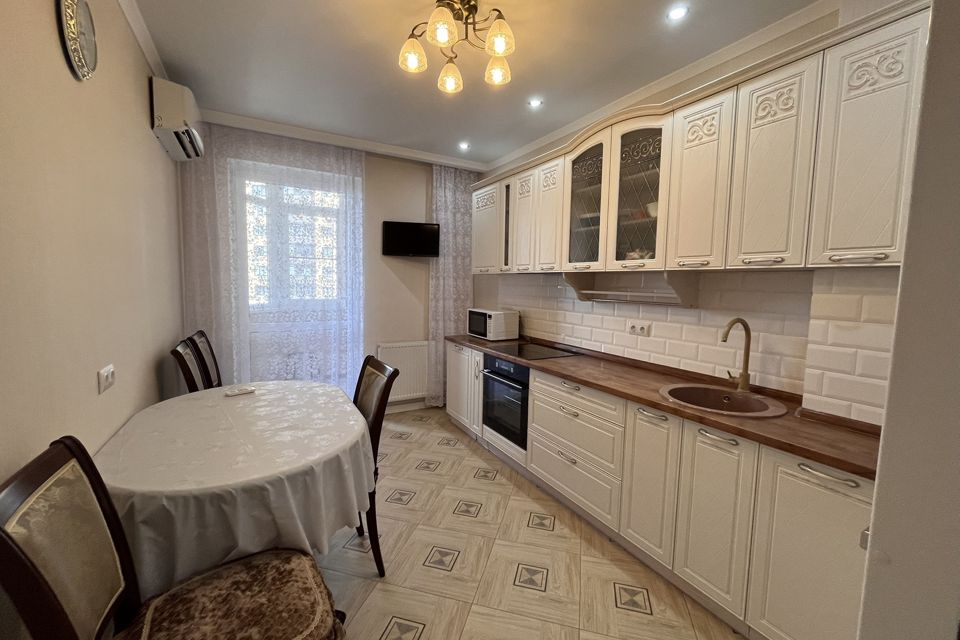 Продаётся 3-комнатная квартира, 75.7 м²