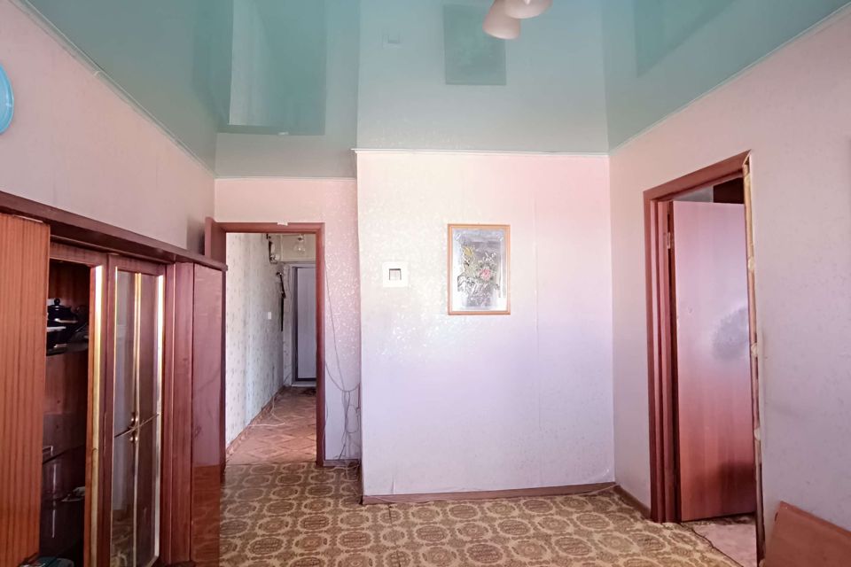 Продаётся 3-комнатная квартира, 49.9 м²