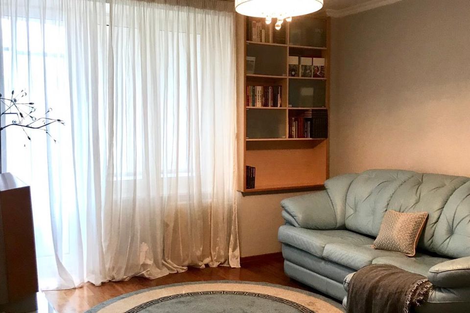 Продаётся 3-комнатная квартира, 120.2 м²
