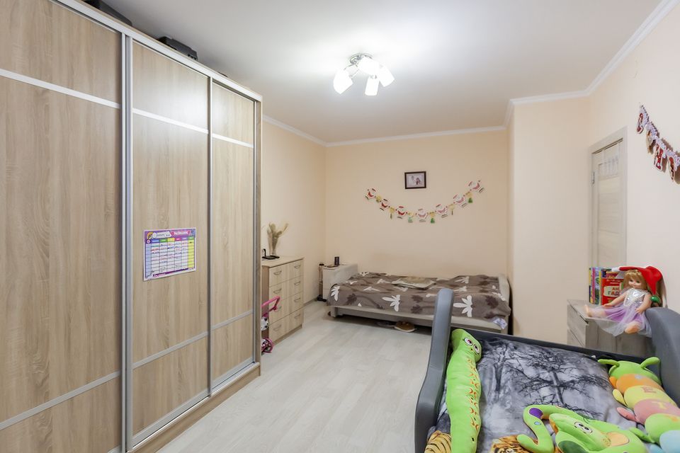 Продаётся 1-комнатная квартира, 37.7 м²