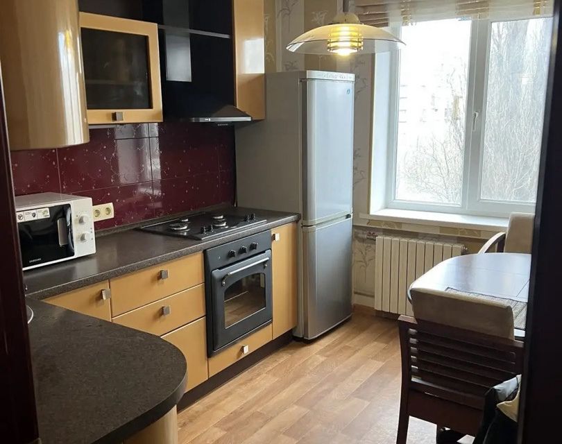Продаётся 3-комнатная квартира, 59.7 м²