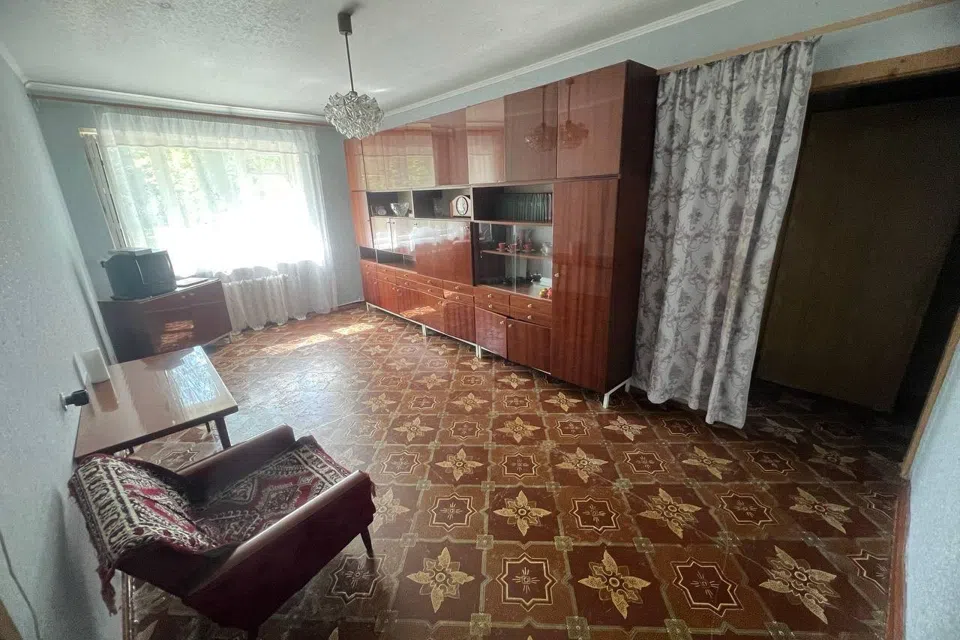 Продаётся 3-комнатная квартира, 56 м²
