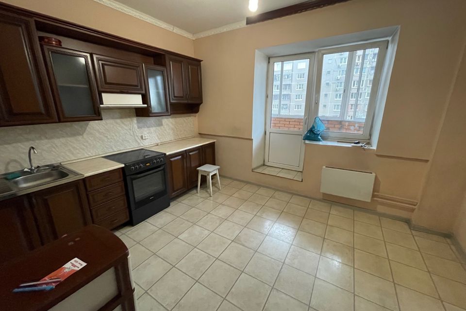 Продаётся 1-комнатная квартира, 42 м²
