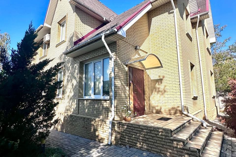 Продаётся 3-этажный дом, 311.5 м²