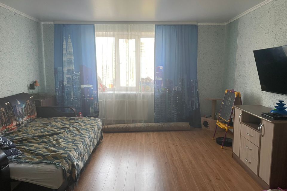 Продаётся 1-комнатная квартира, 42.6 м²