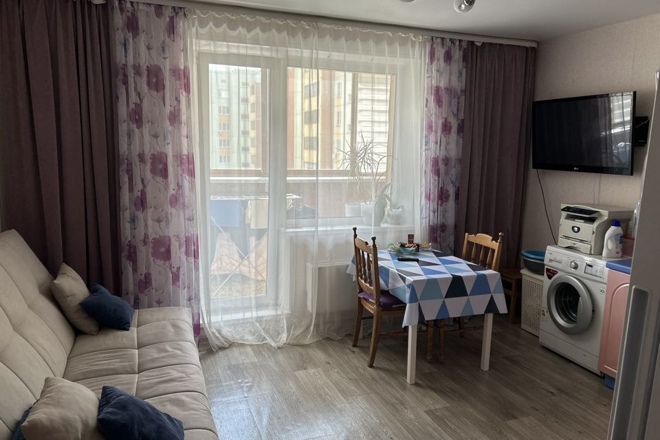 Продаётся 1-комнатная квартира, 43 м²