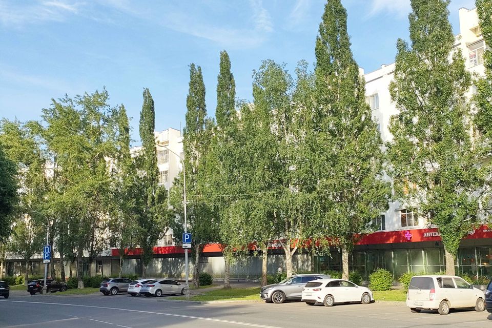 Продаётся 4-комнатная квартира, 99.5 м²