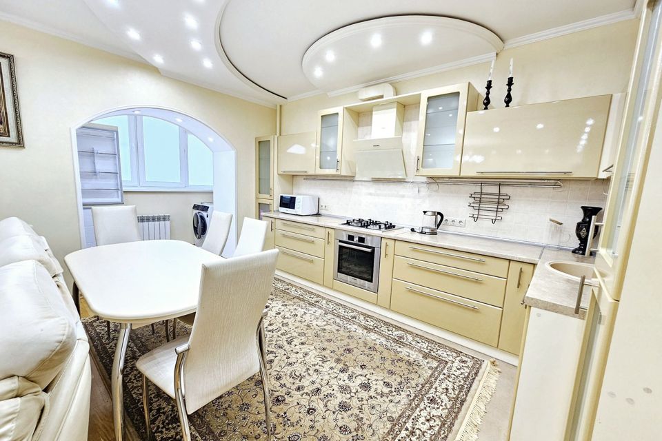 Продаётся 2-комнатная квартира, 74 м²