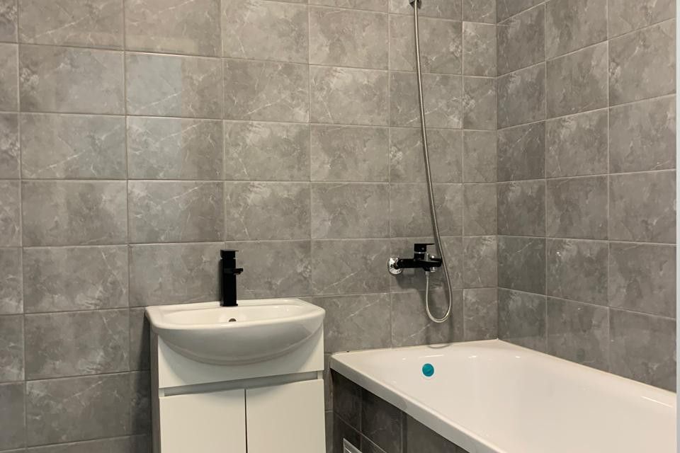 Продаётся 1-комнатная квартира, 38 м²