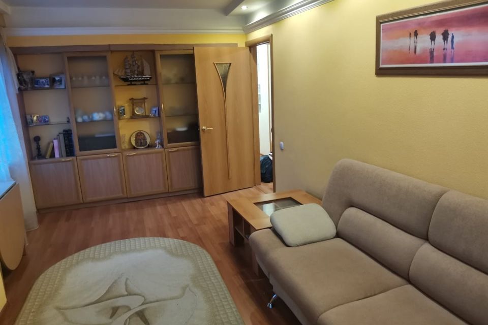 Продаётся 3-комнатная квартира, 60.4 м²