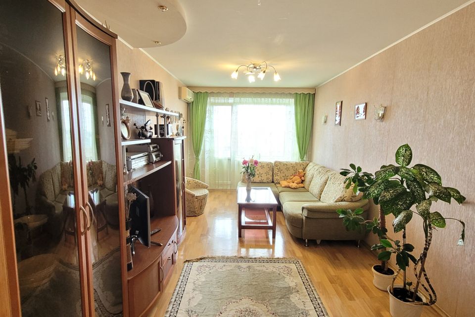 Продаётся 4-комнатная квартира, 91 м²