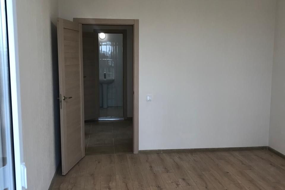Продаётся 2-комнатная квартира, 60.8 м²