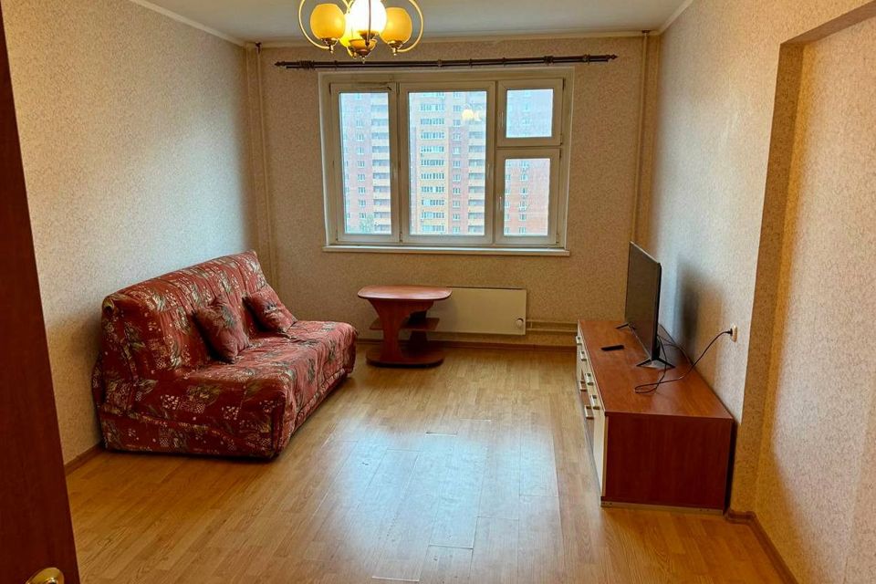 Продаётся 1-комнатная квартира, 42.2 м²