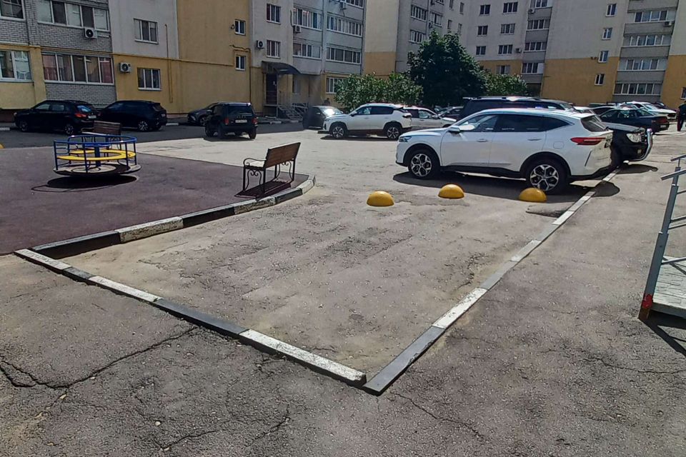 Продаётся 2-комнатная квартира, 61.8 м²