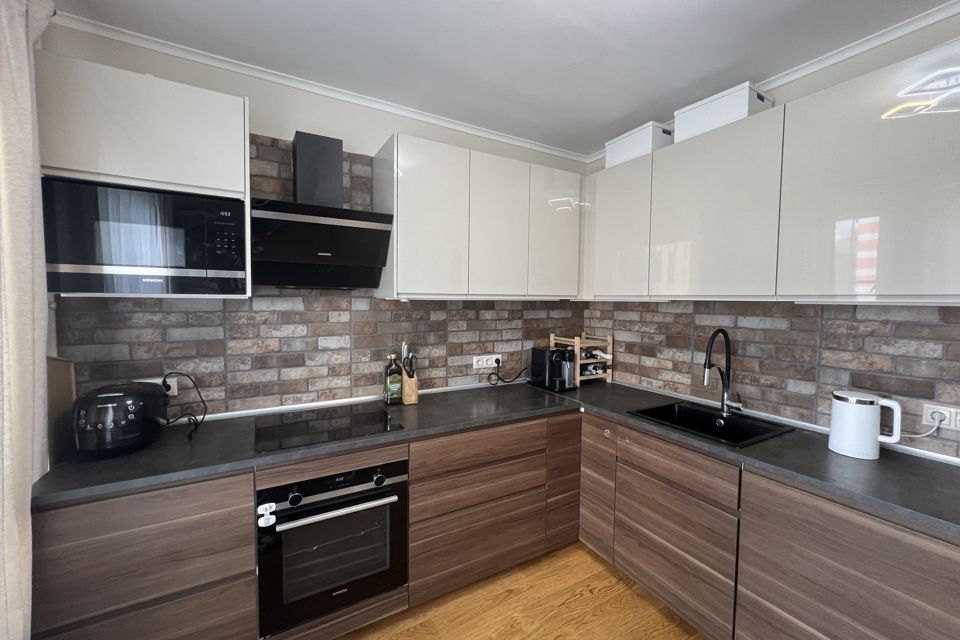 Продаётся 3-комнатная квартира, 86.9 м²