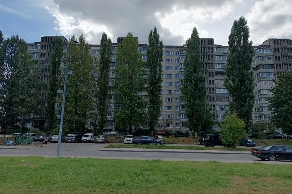 Продаётся 2-комнатная квартира, 55.9 м²