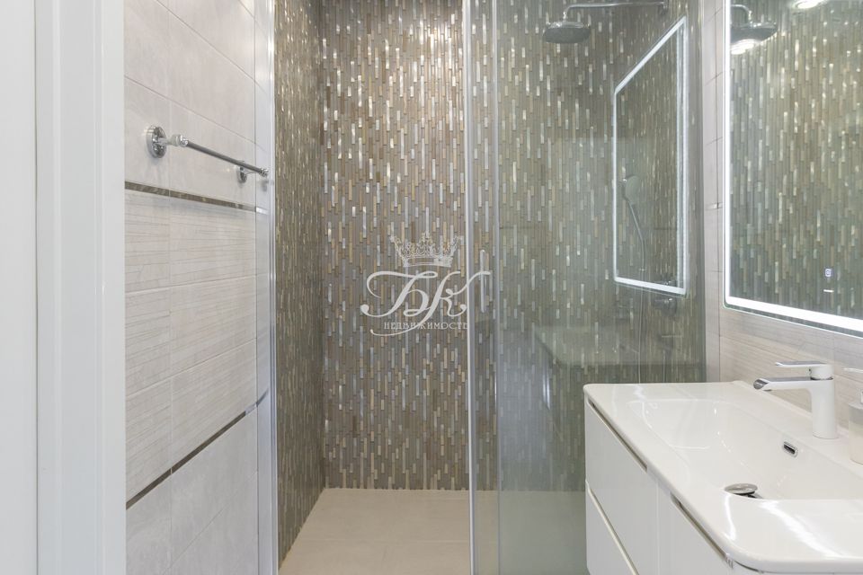 Продаётся 2-комнатная квартира, 72.1 м²