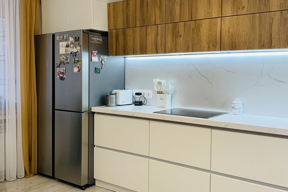 Продаётся 4-комнатная квартира, 72.3 м²