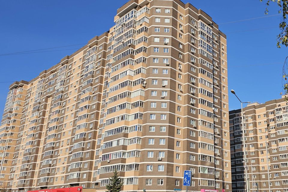 Продаётся 2-комнатная квартира, 65.3 м²